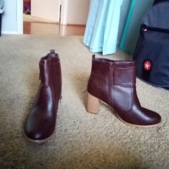 Brown Chunky Heeled Ankle Booties - Picture 2 of 2